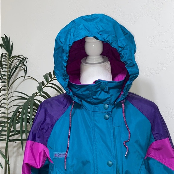 Columbia vintage 90s blue, pink, purple ski jacket - Picture 7 of 14